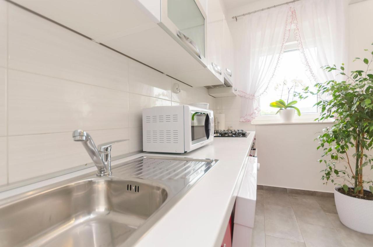 Apartment Luka Rupe Exterior photo